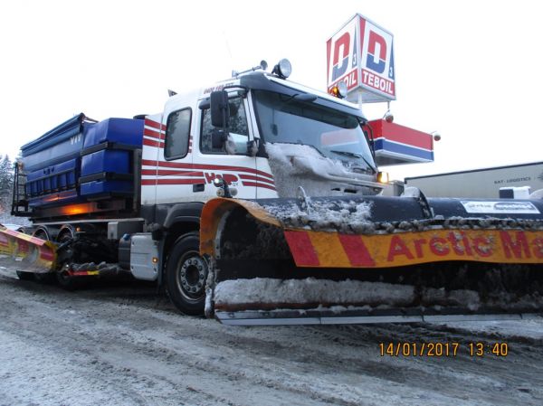 Kuljetus H&P Peltosen Volvo FMX
Kuljetus H&P Peltosen Volvo FMX vaihtolava-auto.
Avainsanat: Peltonen Volvo FMX ABC