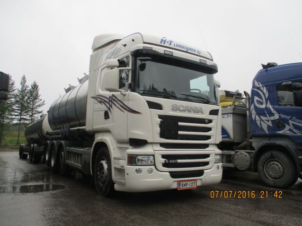 Kuljetusliike H&T Liimataisen Scania R490
Kuljetusliike H&T Liimatainen Oy:n Scania R490 säiliöyhdistelmä.
Avainsanat: Liimatainen Scania R490 Shell Hirvaskangas