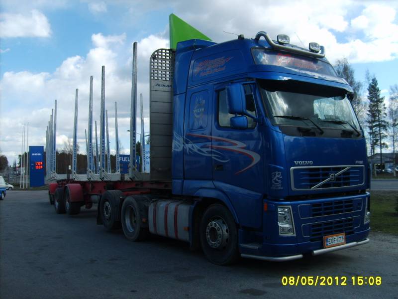 JH Kuljetus Haaviston Volvo FH12
JH Kuljetus Haavisto Oy:n Volvo FH12 B-Juna.
Avainsanat: JH-Kuljetus-Haavisto Volvo FH12 B-Juna Neste