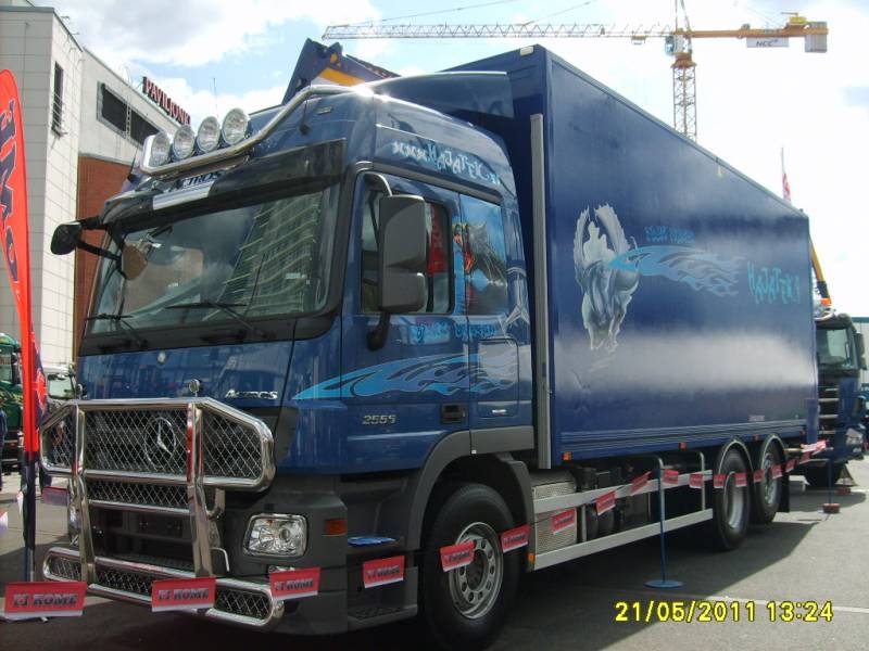 Hajatekin MB 2555 Actros
Hajatek Oy:n MB 2555 Actros hakeauto.
Avainsanat: Hajatek MB 2555 Actros Jyväskylä11