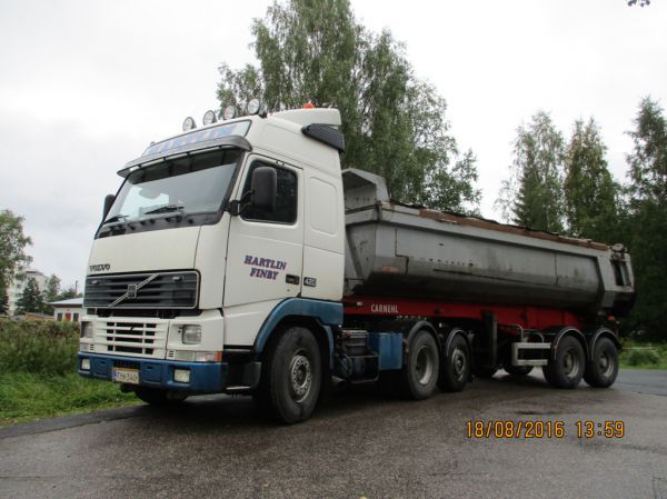 Hartlinin Volvo FH12
Hartlinin Volvo FH12 sorapuolikas.
Avainsanat: Hartlin Volvo FH12