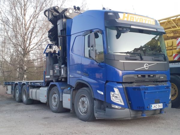 Havatorin Volvo FM500
Havator Oy:n nosturilla varustettu Volvo FM500.
Avainsanat: Havator Volvo FM500