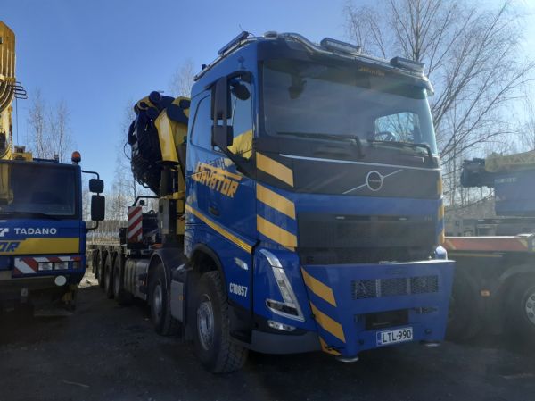 Havatorin Volvo FH
Havator Oy:n nosturilla varustettu Volvo FH.
Avainsanat: Havator Volvo FH 857