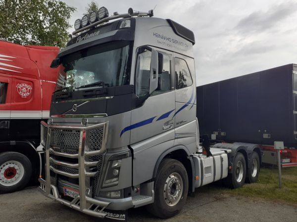 Heinäaho Servicen Volvo FH16
Heinäaho Service Oy:n Volvo FH16 rekkaveturi.
Avainsanat: Partanen Heinäaho Volvo FH16 Runni26