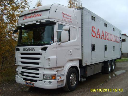 Eläinkuljetus Hietasen Scania R480 
Eläinkuljetus Hietanen Ky:n Scania R480 eläintenkuljetusauto.
Avainsanat: Hietanen Scania R480 Saarioinen Eläinkuljetus