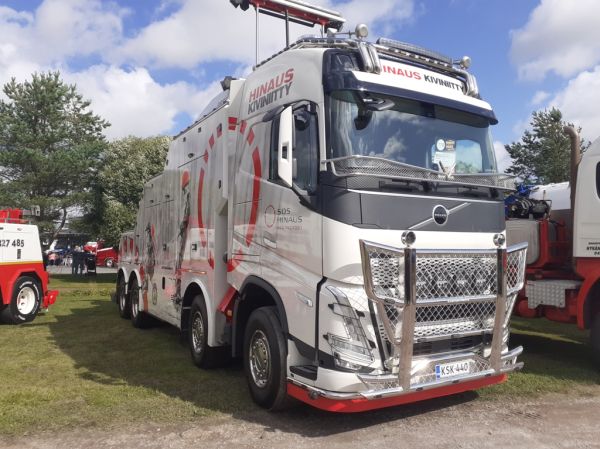 Hinaus Kiviniityn Volvo FH540
Hinaus Kiviniityn Volvo FH540 hinausauto.
Avainsanat: Kiviniitty Volvo FH540 Sos-Hinaus Alahärmä25