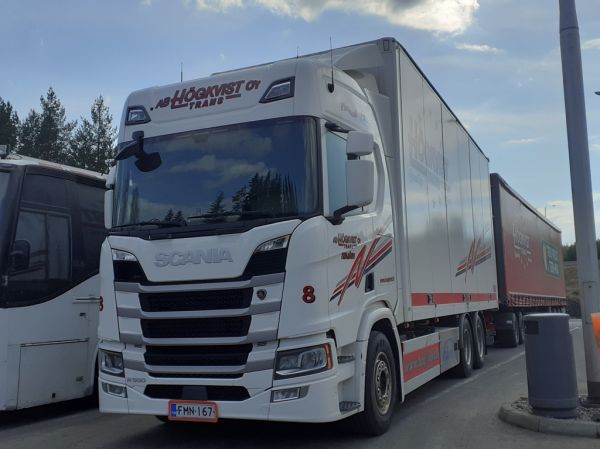 Ab Högkvist-Trans Oy:n Scania R500
Ab Högkvist-Trans Oy:n Scania R500 täysperävaunuyhdistelmä.
Avainsanat: Högkvist Scania R500 Shell Hirvaskangas 8