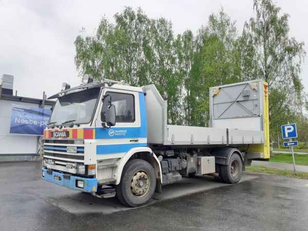 Klikkaa kuvaa nähdäksesi se täysikokoisena
==============
Huoltotyö Pentin Scania 93M
Huoltotyö Pentti Oy:n Scania 93M TMA-Ajoneuvo.
Avainsanat: Pentti Scania 93M TMA-Ajoneuvo Huoltotyö Pentin Scania 93M
Huoltotyö Pentti Oy:n Scania 93M TMA-Ajoneuvo.
Avainsanat: Pentti Scania 93M TMA-Ajoneuvo