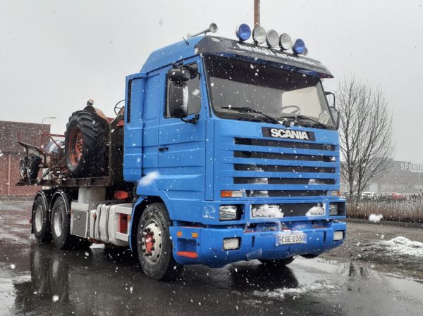 Hurukylä Automotiven Scania 143H
Hurukylä Automotiven Scania 143H vaihtolava-auto.
Avainsanat: Hurukylä Automotive Scania 143H ABC Hirvaskangas