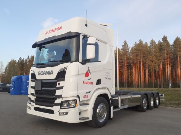 Ikonen Yhtiön Scania 560R
Ikonen Yhtiön Scania 560R.
Avainsanat: Ikonen-Yhtiöt Scania 560R Hirvaskangas