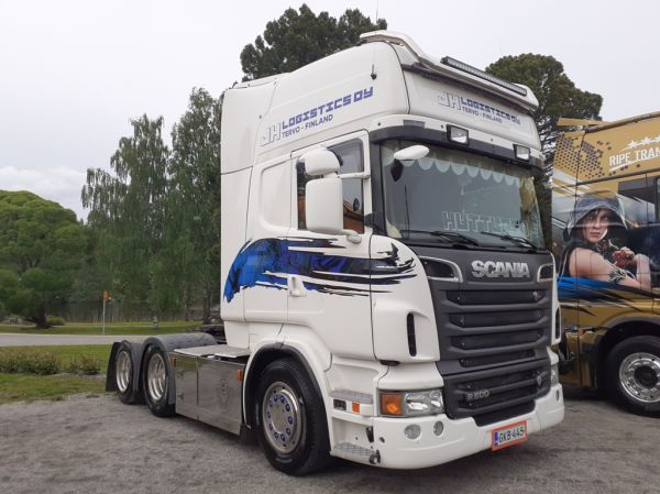 JH Logisticsin Scania R500
JH Logistics Oy:n Scania R500 rekkaveturi.
Avainsanat: JH Logistics Huttunen Scania R500 Juulia Viitasaari22