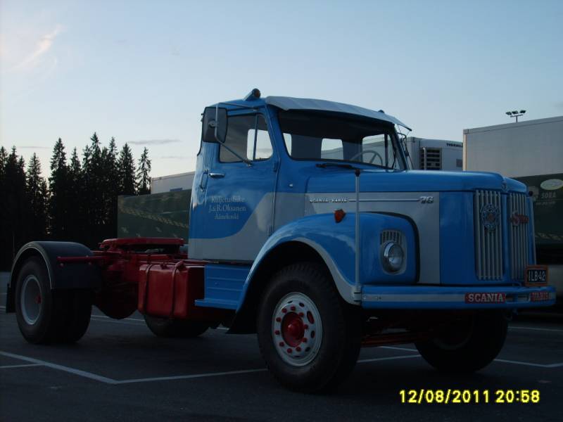 Kuljetusliike J&R Oksasen Scania-Vabis 76 
Kuljetusliike J&R Oksasen Scania-Vabis 76 rekkaveturi.
Avainsanat: Oksanen Scania-Vabis 76 ABC Hirvaskangas
