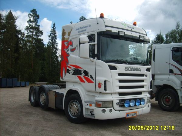 J Rautiaisen Scania R420
J Rautiainen Ky:n Scania R420 rekkaveturi.
Avainsanat: Rautiainen Scania R420