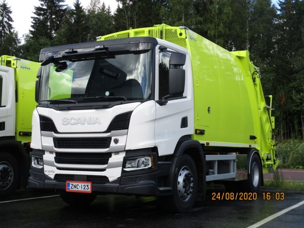 Jätehuolto Laineen Scania P370
Jätehuolto Laineen Scania P370 jäteauto.
Avainsanat: Laine Scania P370