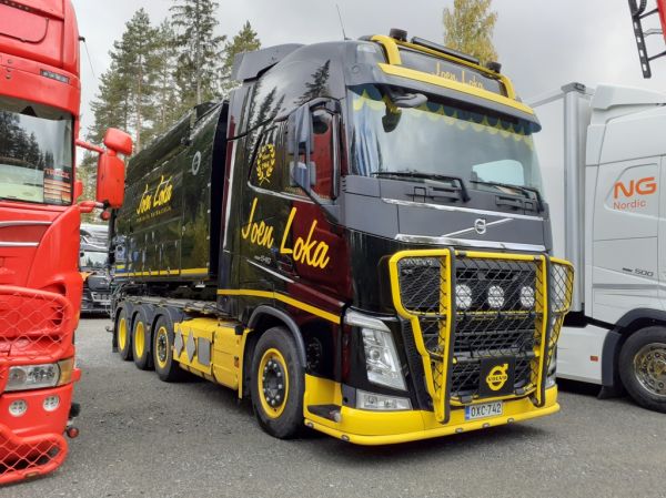 Klikkaa kuvaa nähdäksesi se täysikokoisena
==============
Joen Lokan Volvo FH540
Joen Loka Ky:n Volvo FH540 loka-auto.
Avainsanat: Joen Loka Volvo FH540 Tahko26 Joen Lokan Volvo FH540
Joen Loka Ky:n Volvo FH540 loka-auto.
Avainsanat: Joen Loka Volvo FH540 Tahko26