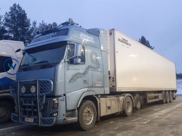 Klikkaa kuvaa nähdäksesi se täysikokoisena
==============
Jökkeli Transportin Volvo FH16
Jökkeli Transport Oy:n Volvo FH16 puoliperävaunuyhdistelmä.
Avainsanat: Jökkeli Transport Scanxpress Volvo FH16 ST1 Hirvaskangas Jökkeli Transportin Volvo FH16
Jökkeli Transport Oy:n Volvo FH16 puoliperävaunuyhdistelmä.
Avainsanat: Jökkeli Transport Scanxpress Volvo FH16 ST1 Hirvaskangas