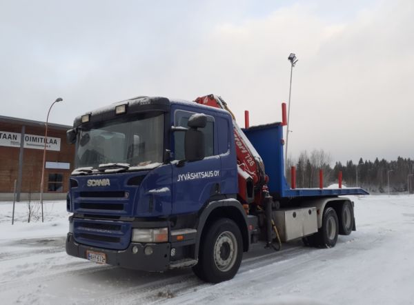 Jyväshitsauksen Scania
Jyväshitsaus Oy:n nosturilla varustettu Scania.

Avainsanat: Jyväshitsaus Scania Hirvaskangas
