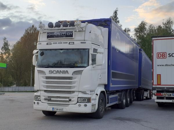 Klikkaa kuvaa nähdäksesi se täysikokoisena
==============
KM-Rahdin Scania R580
KM-Rahti Oy:n Scania R580 täysperävaunuyhdistelmä.
Avainsanat: KM-Rahti Scania R580 Rattomies Neste KM-Rahdin Scania R580
KM-Rahti Oy:n Scania R580 täysperävaunuyhdistelmä.
Avainsanat: KM-Rahti Scania R580 Rattomies Neste