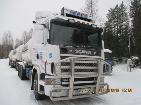 K-S Bulkin Scania 144
K-S Bulk Oy:n Scania 144 säiliöyhdistelmä.
Avainsanat: K-S-Bulk Scania 144 5