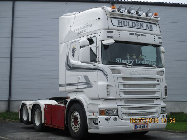 K&D Huldénin Scania R560
K&D Huldén Ab:n Scania R560 rekkaveturi.
Avainsanat: Huldén Scania R560