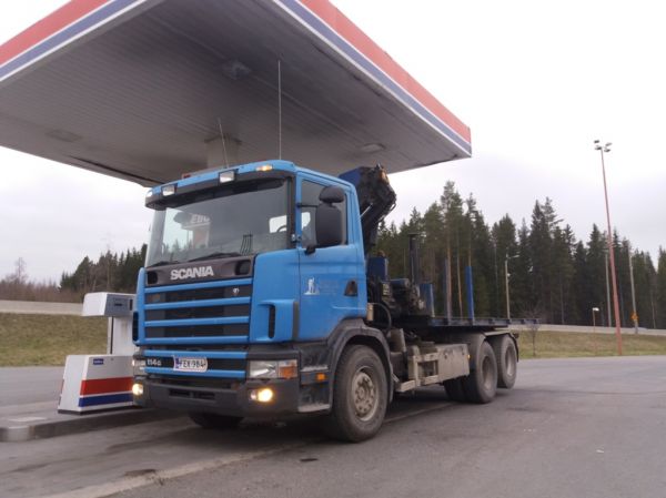 Kaivutyö Salmelan Scania 114
Kaivutyö Salmelan nosturilla varustettu Scania 114 vaihtolava-auto.
Avainsanat: Salmela Scania 114 ABC Hirvaskangas