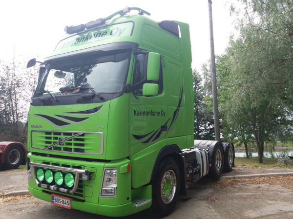 Kannonkoneen Volvo FH
Kannonkone Oy:n Volvo FH rekkaveturi.
Avainsanat: Kannonkone Volvo FH Viitasaari18