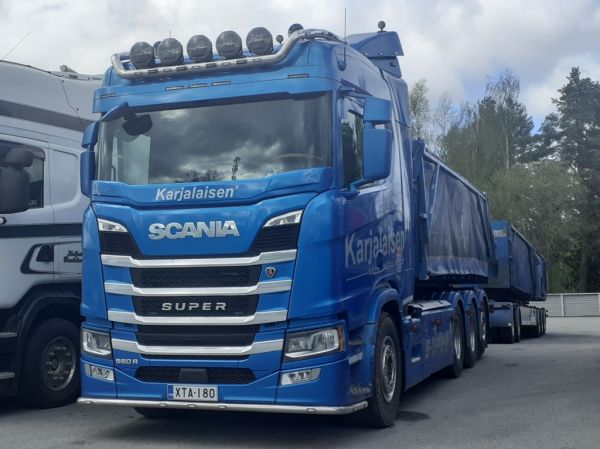 Klikkaa kuvaa nähdäksesi se täysikokoisena
==============
Karjalaisen Nostokuljetuksen Scania 560R
Karjalaisen Nostokuljetuksen Scania 560R vaihtolavayhdistelmä.
Avainsanat: Karjalainen Scania 560R Neste Karjalaisen Nostokuljetuksen Scania 560R
Karjalaisen Nostokuljetuksen Scania 560R vaihtolavayhdistelmä.
Avainsanat: Karjalainen Scania 560R Neste