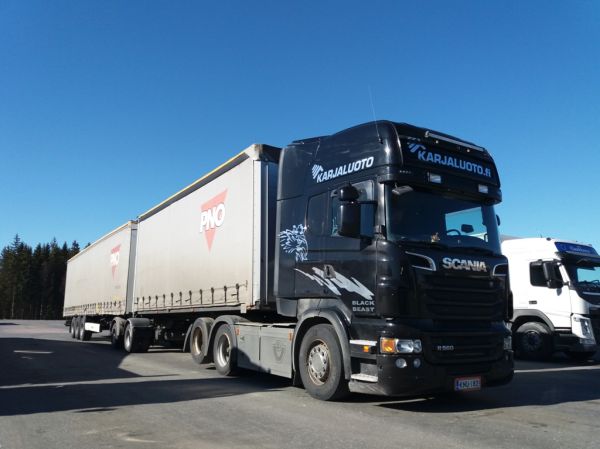 Karjaluodon Scania R560
Karjaluodon Scania R560 "Black Beast" b-juna.
Avainsanat: Karjaluoto Scania R560 Black Beast ABC Hirvaskangas B-juna