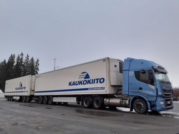 Kuljetusliike I Lehtosen Iveco X-Way 460
Kaukokiidon ajossa oleva Kuljetusliike I Lehtonen Oy:n Iveco X-Way 460 hct-yhdistelmä.
Avainsanat: Kaukokiito Lehtonen Iveco X-Way 460 ABC Hirvaskangas 110 Hct