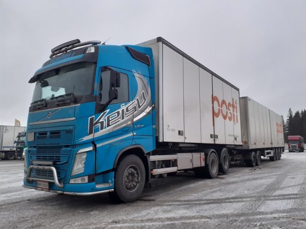 Kuljetus R Keisun Volvo FH500
Kuljetus R Keisun Volvo FH500 täysperävaunuyhdistelmä.
Avainsanat: Keisu Volvo FH500 Posti ABC Hirvaskangas