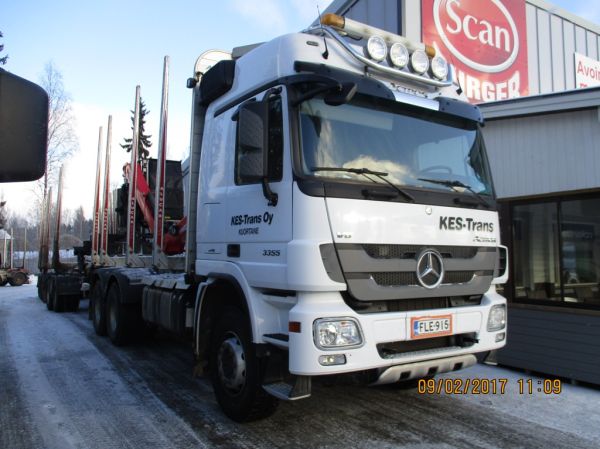 Kes-Transin MB 3355 Actros
Kes-Trans Oy:n MB 3355 Actros puutavarayhdistelmä.
Avainsanat: Kes-Trans MB 3355 Actros