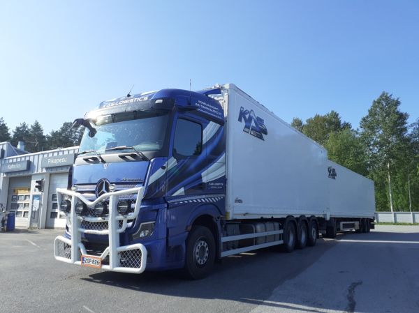 Koneurakointi A Sammaliston MB Actros L
Koneurakointi A Sammalisto Oy:n MB Actros L hakeyhdistelmä.
Avainsanat: Sammalisto KAS MB ActrosL Neste