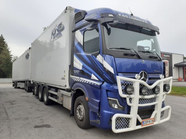 Koneurakointi A Sammaliston MB Actros L
Koneurakointi A Sammalisto Oy:n MB Actros L hakeyhdistelmä.
Avainsanat: Sammalisto KAS MB ActrosL Neste