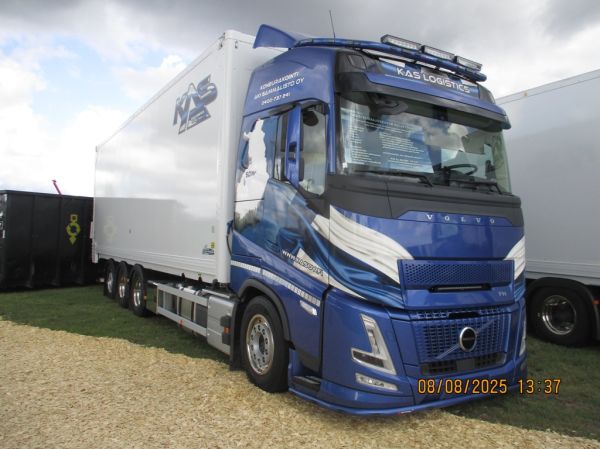 Koneurakointi A Sammaliston Volvo FH
Koneurakointi A Sammalisto Oy:n Volvo FH hakeyhdistelmä.
Avainsanat: Sammalisto KAS Volvo FH Alahärmä25