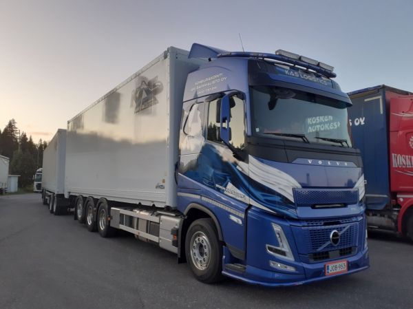 Koneurakointi A Sammaliston Volvo FH
Koneurakointi A Sammalisto Oy:n Volvo FH hakeyhdistelmä.
Avainsanat: Sammalisto KAS Volvo FH ABC Hirvaskangas