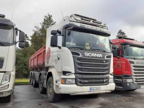 Klikkaa kuvaa nähdäksesi se täysikokoisena
==============
Koneurakointi M Niirasen Scania R730
Koneurakointi M Niiranen Oy:n Scania R730 sora-auto.
Avainsanat: Niiranen Scania R730 ST1 Koneurakointi M Niirasen Scania R730
Koneurakointi M Niiranen Oy:n Scania R730 sora-auto.
Avainsanat: Niiranen Scania R730 ST1