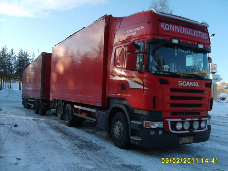 Konnekuljetuksen Scania R580
Konnekuljetus Oy:n Scania R580 hakeyhdistelmä.
Avainsanat: Konnekuljetus Scania R580 Shell Hirvaskangas