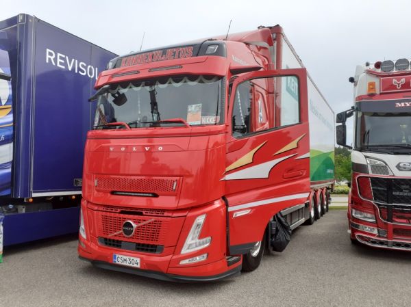 Klikkaa kuvaa nähdäksesi se täysikokoisena
==============
Konnekuljetuksen Volvo FH
Konnekuljetus Oy:n Volvo FH hakeauto.
Avainsanat: Konnekuljetus Volvo FH Keitele-Group Viitasaari26 Nikke Konnekuljetuksen Volvo FH
Konnekuljetus Oy:n Volvo FH hakeauto.
Avainsanat: Konnekuljetus Volvo FH Keitele-Group Viitasaari26 Nikke