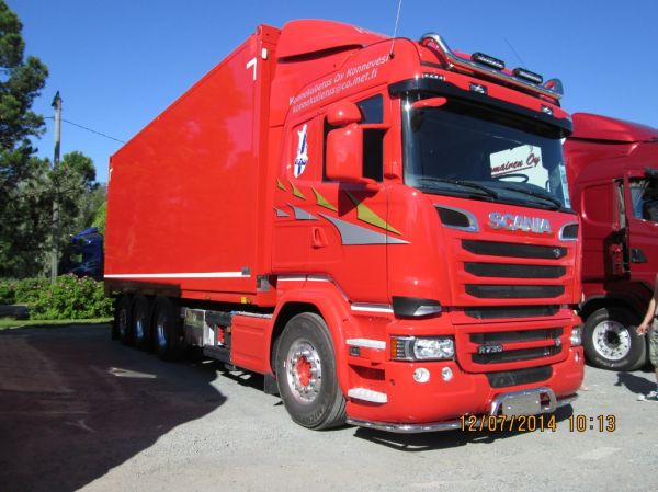 Konnekuljetuksen Scania R730
Konnekuljetus Oy:n Scania R730 hakeauto.
Avainsanat: Konnekuljetus Scania R730 Viitasaari14