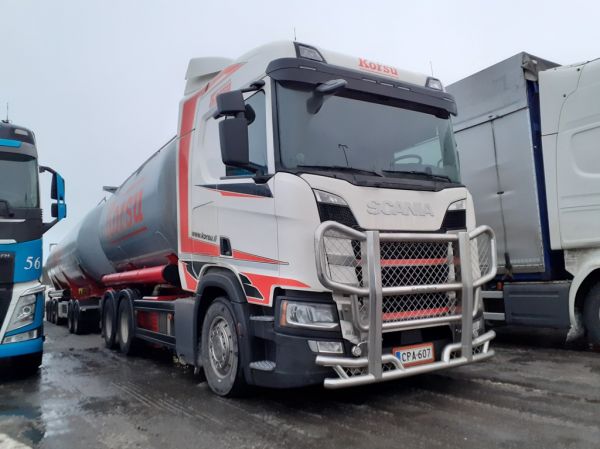 Korsun Scania 
Korsu Oy:n Scania säiliöyhdistelmä.
Avainsanat: Korsu Scania ABC Hirvaskangas