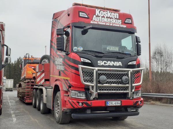 Kosken Autokeskuksen Scania S660
Kosken Autokeskus Oy:n Scania S660 lavettiyhdistelmä.
Avainsanat: Kosken Autokeskus Scania S660 ABC Hirvaskangas KesäHessu