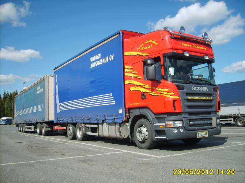 Kosken Autokeskuksen Scania R480
Kosken Autokeskus Oy:n Scania R480 täysperävaunuyhdistelmä.
Avainsanat: Kosken Autokeskus Scania R480 ABC Hirvaskangas Pekka