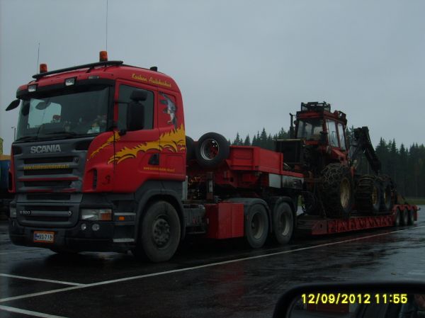 Kosken Autokeskuksen Scania R500
Kosken Autokeskus Oy:n Scania R500 lavettiyhdistelmä.
Avainsanat: Kosken Autokeskus Scania R500 ABC Hirvaskangas