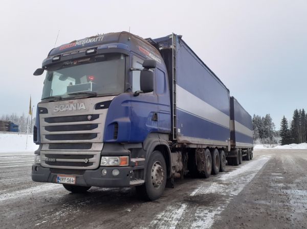 Kosken Megawatin Scania R620
Kosken Megawatti Oy:n Scania R620 hakeyhdistelmä.
Avainsanat: Megawatti Scania R620 ABC Hirvaskangas