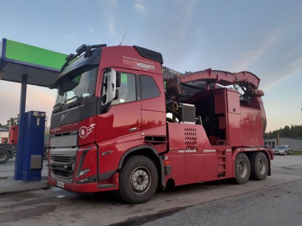 Klikkaa kuvaa nähdäksesi se täysikokoisena
==============
Kosken Megawatin Volvo FH
Kosken Megawatti Oy:n Volvo FH autohakkuri.
Avainsanat: Megawatti Volvo FH Neste Kosken Megawatin Volvo FH
Kosken Megawatti Oy:n Volvo FH autohakkuri.
Avainsanat: Megawatti Volvo FH Neste