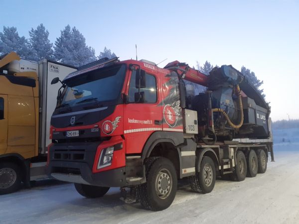 Kosken Megawatin Volvo FMX
Kosken Megawatti Oy:n Volvo FMX autohakkuri.
Avainsanat: Megawatti Volvo FMX ST1 Hirvaskangas
