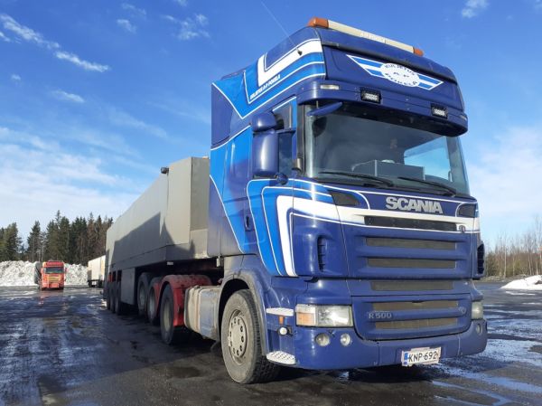 Kuljetus A-P Pokelan Scania R500
Kuljetus A-P Pokelan Scania R500 puoliperävaunuyhdistelmä.
Avainsanat: Pokela Scania R500 ABC Hirvaskangas