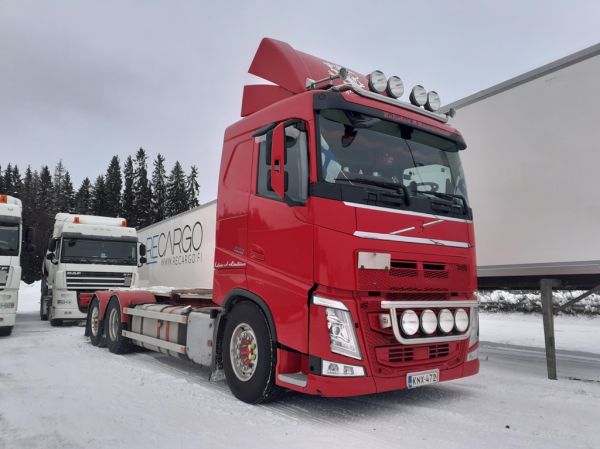 Kuljetus A Hämäläisen Volvo FH500
Kuljetus A Hämäläisen Volvo FH500.
Avainsanat: Hämäläinen Volvo FH500 ABC Hirvaskangas