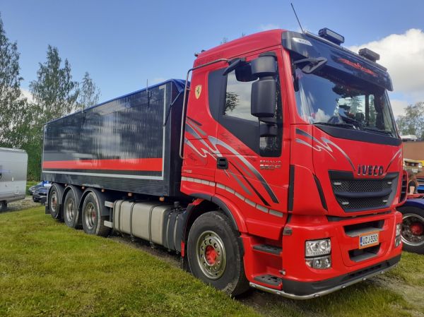 Kuljetus Fredrikssonin Iveco Stralis 560E5
Kuljetus Fredrikssonin Iveco Stralis 560E5 rahtiauto.
Avainsanat: Fredriksson Iveco Stralis 560E5 Runni25