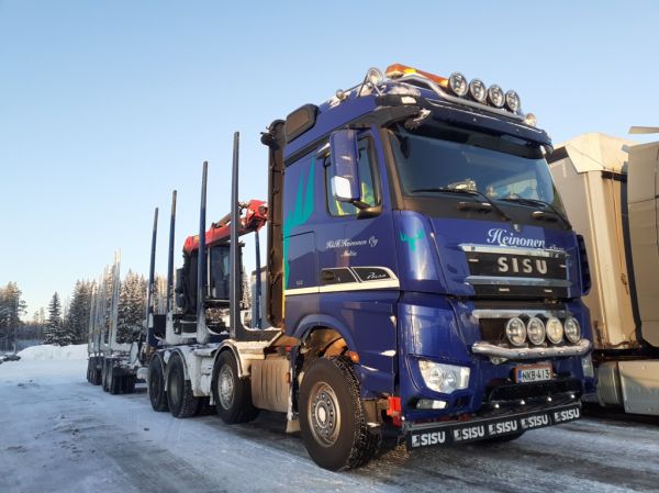 Kuljetus H&H Heinosen Sisu Polar
Kuljetus H&H Heinonen Oy:n Sisu Polar puutavarayhdistelmä.
Avainsanat: Heinonen Sisu Polar ABC Hirvaskangas